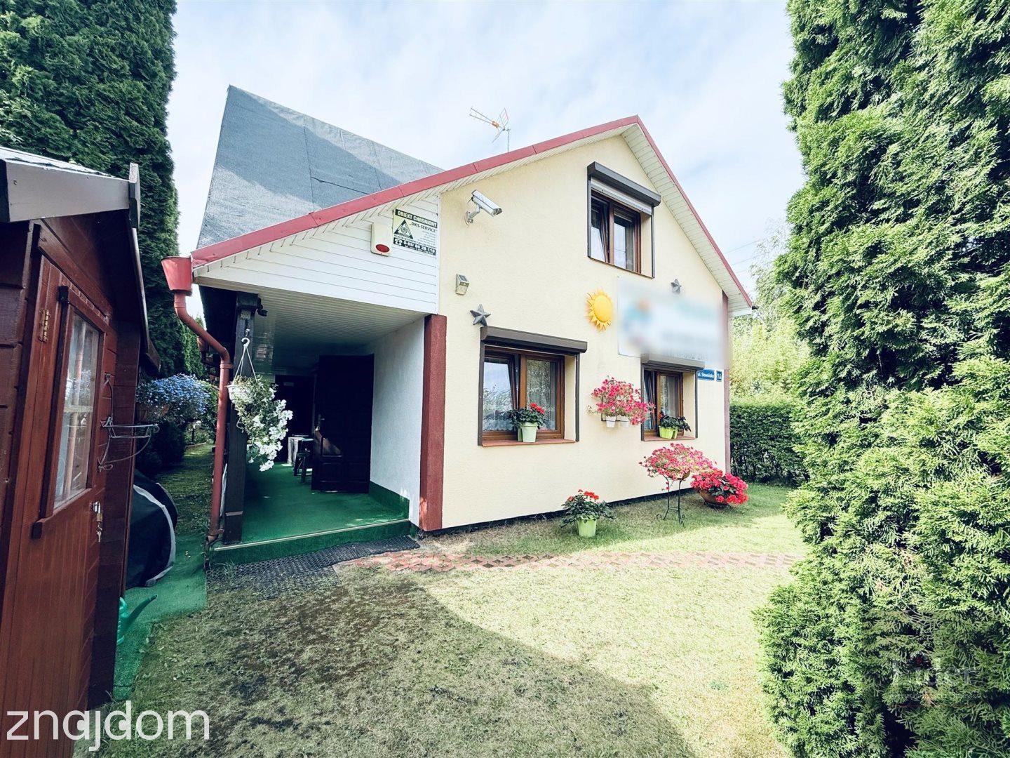 Łeba – dom z 6 apartamentami blisko morza - zdjęcie 13