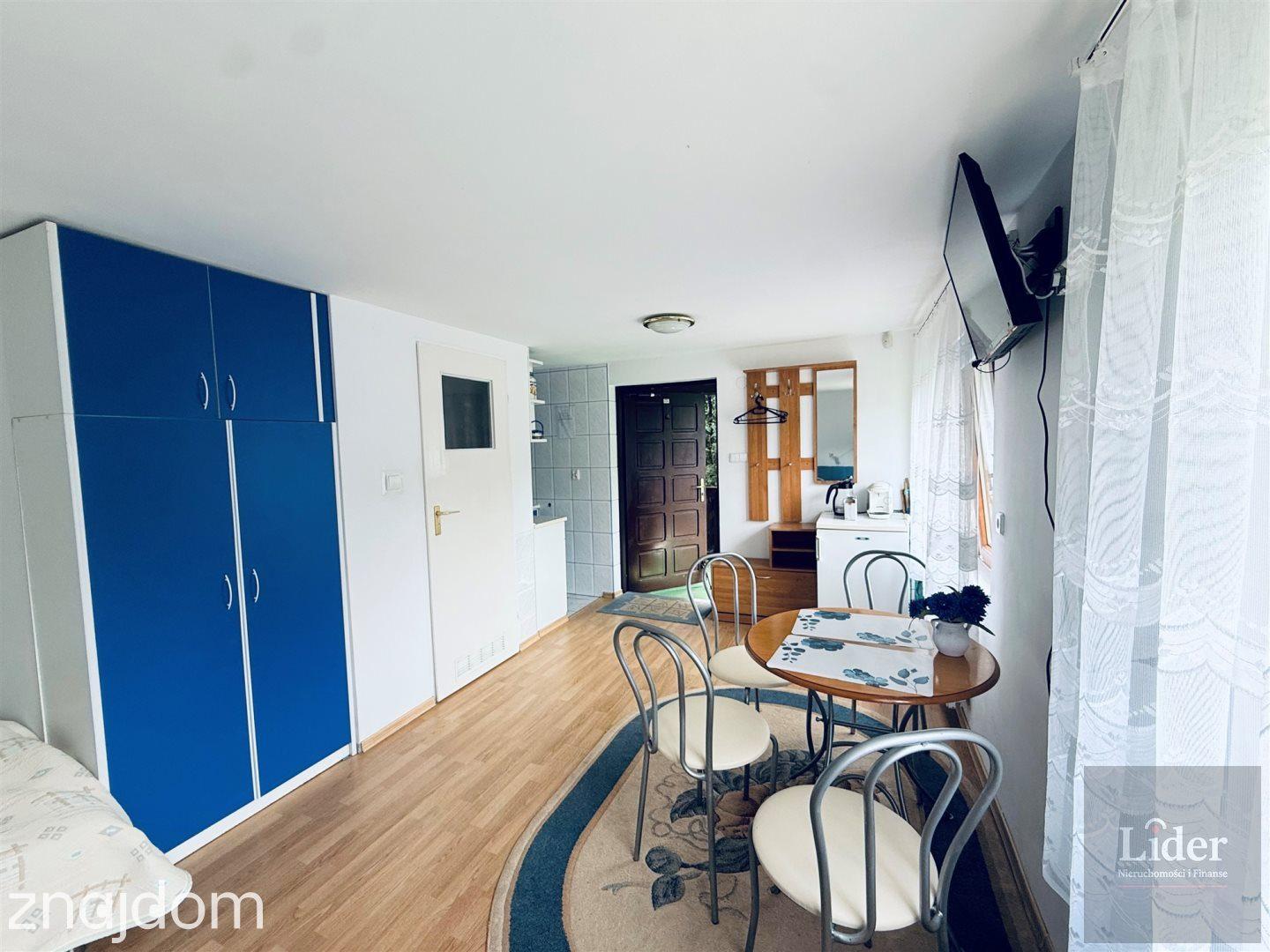 Łeba – dom z 6 apartamentami blisko morza - zdjęcie 23