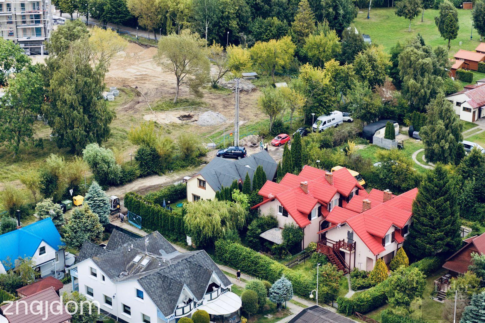 Łeba – dom z 6 apartamentami blisko morza - zdjęcie 5