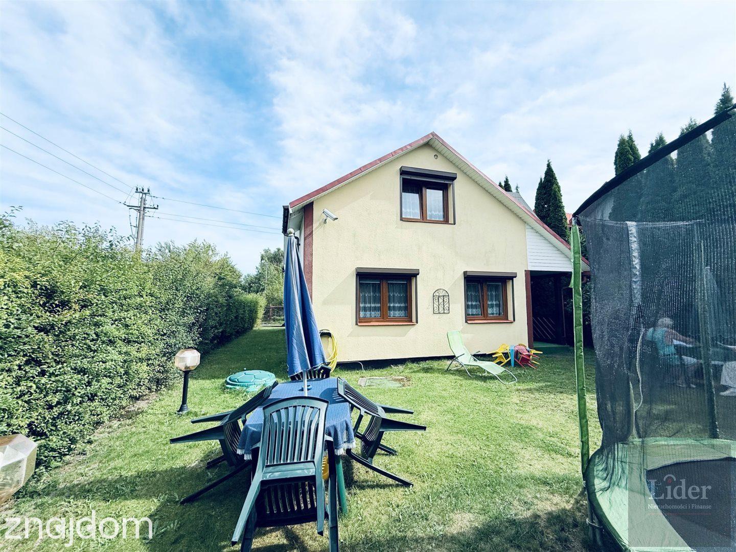Łeba – dom z 6 apartamentami blisko morza - zdjęcie 9
