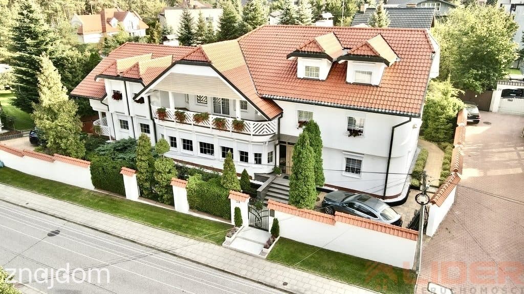 Luksusowy dom na sprzedaż z basenem - zdjęcie 3