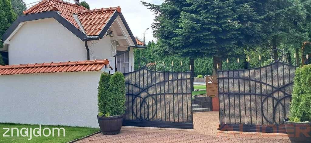 Luksusowy dom na sprzedaż z basenem - zdjęcie 14