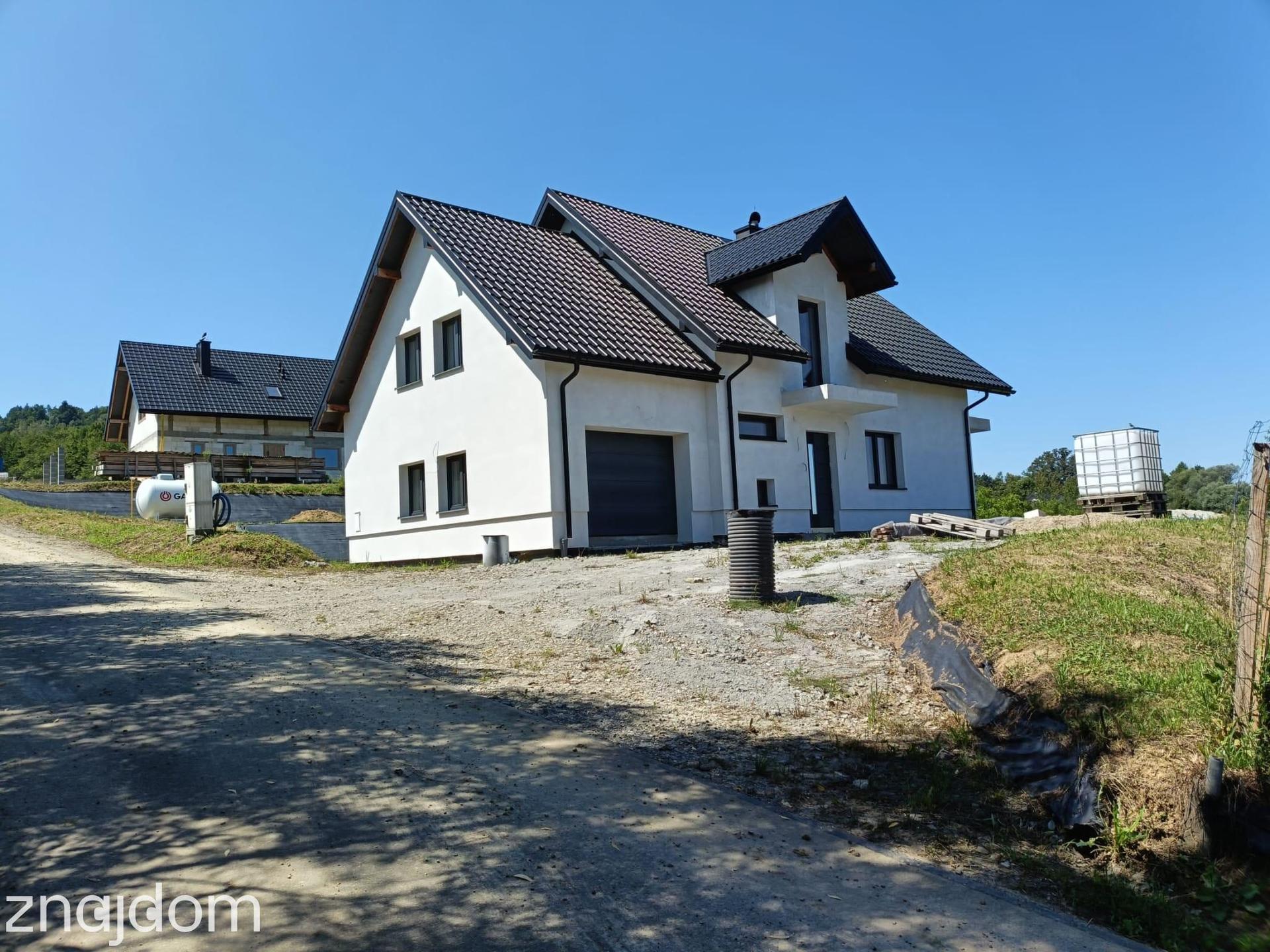 Nowy Dom w Domaradzu gotowy do wejścia - zdjęcie 2