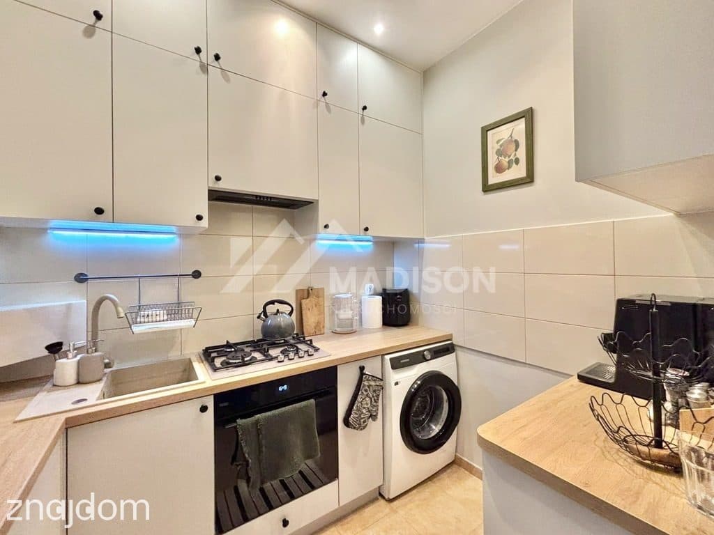 38,5 m2 l 2 pokoje | metro Rondo ONZ 950 m - zdjęcie 4