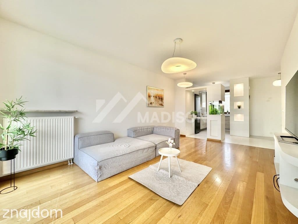 63m2 | balkon | komórka | garaż | metro Trocka - zdjęcie 3