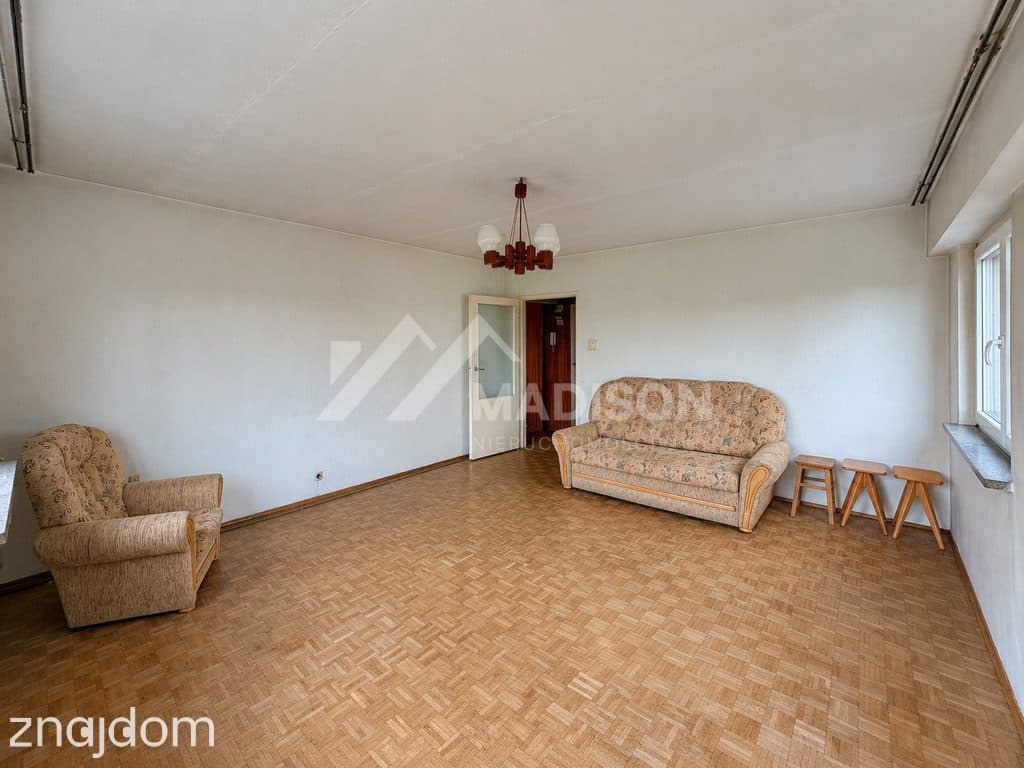 57m2 | 3 pokoje | balkon | piękny widok | do remontu - zdjęcie 2