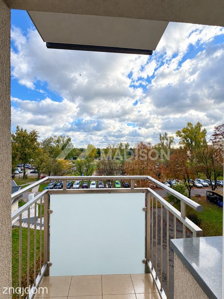 57m2 | 3 pokoje | balkon | piękny widok | do remontu - zdjęcie 11