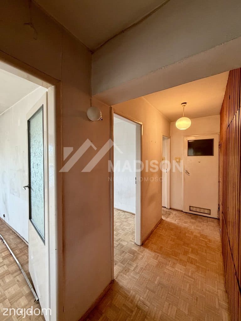 57m2 | 3 pokoje | balkon | piękny widok | do remontu - zdjęcie 10