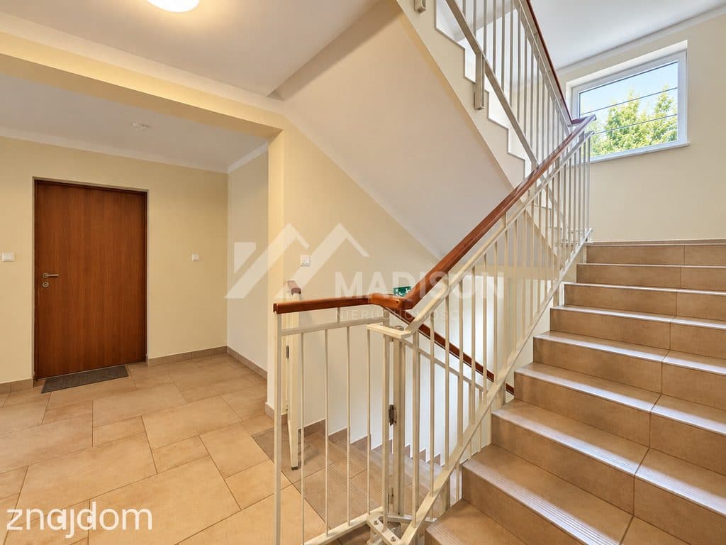 33,5 m | pokój z osobną kuchnią | balkon | komórka | parking - zdjęcie 10