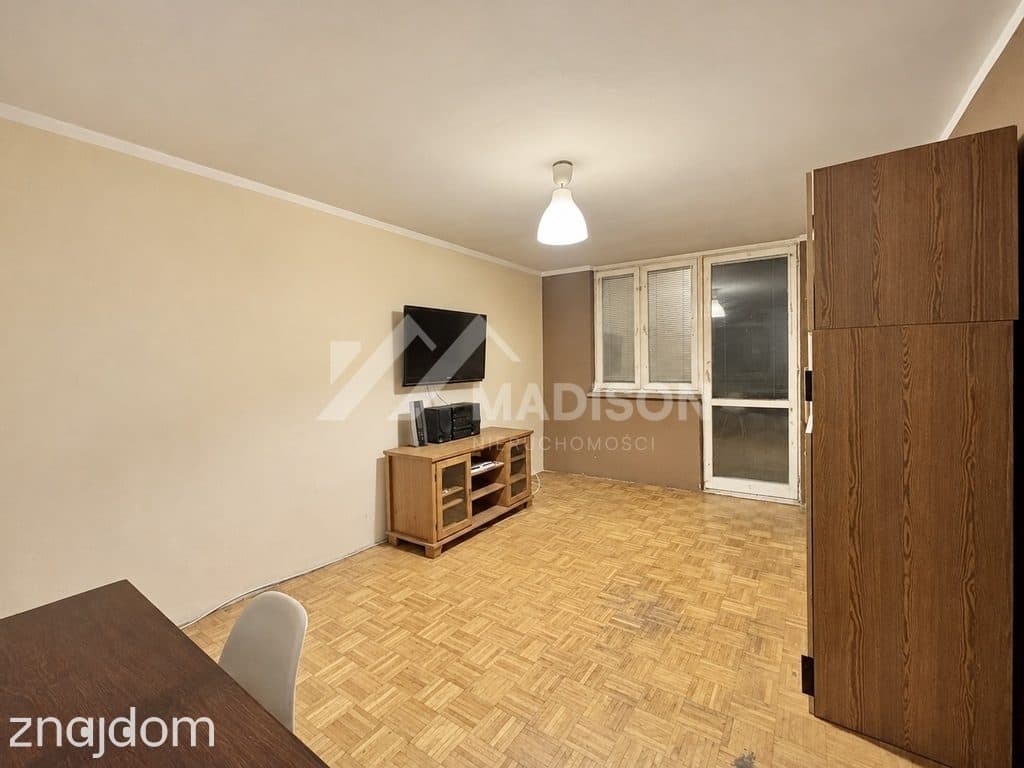 52 m | 3 pokoje | balkon | 250 m do metra Trocka