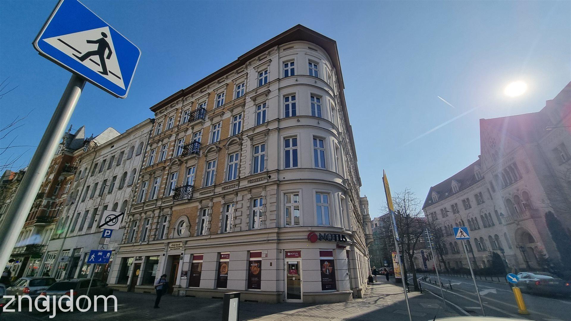 Przestronne biuro do wynajęcia! Prestiżowy adres!