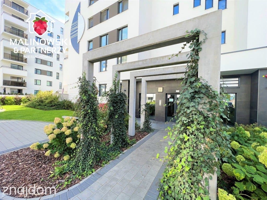 Apartament na sprzedaż - 4 pokoje - 2 balkony - zdjęcie 10