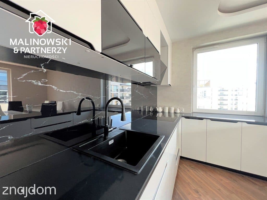 Apartament na sprzedaż - 4 pokoje - 2 balkony - zdjęcie 13