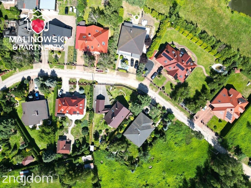 Na sprzedaż klimatyczny dom z dużymi możliwościami - zdjęcie 11