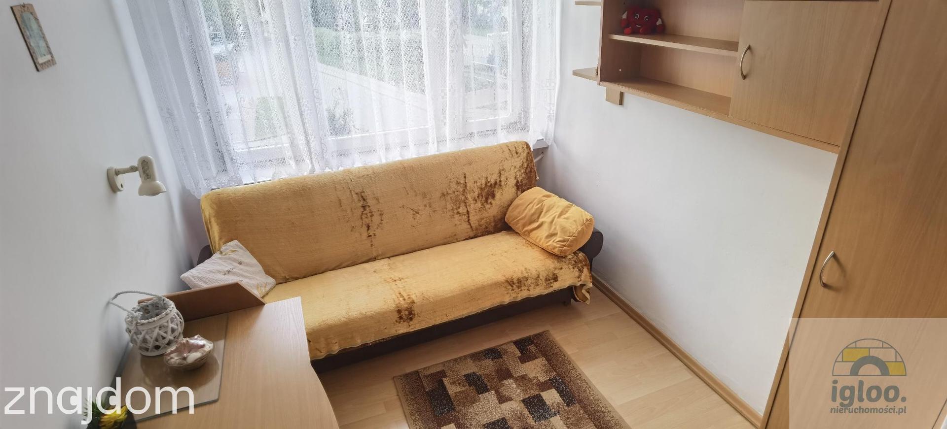 Do wejścia 3-pok na 1-piętrze Sady, Politechnika Św