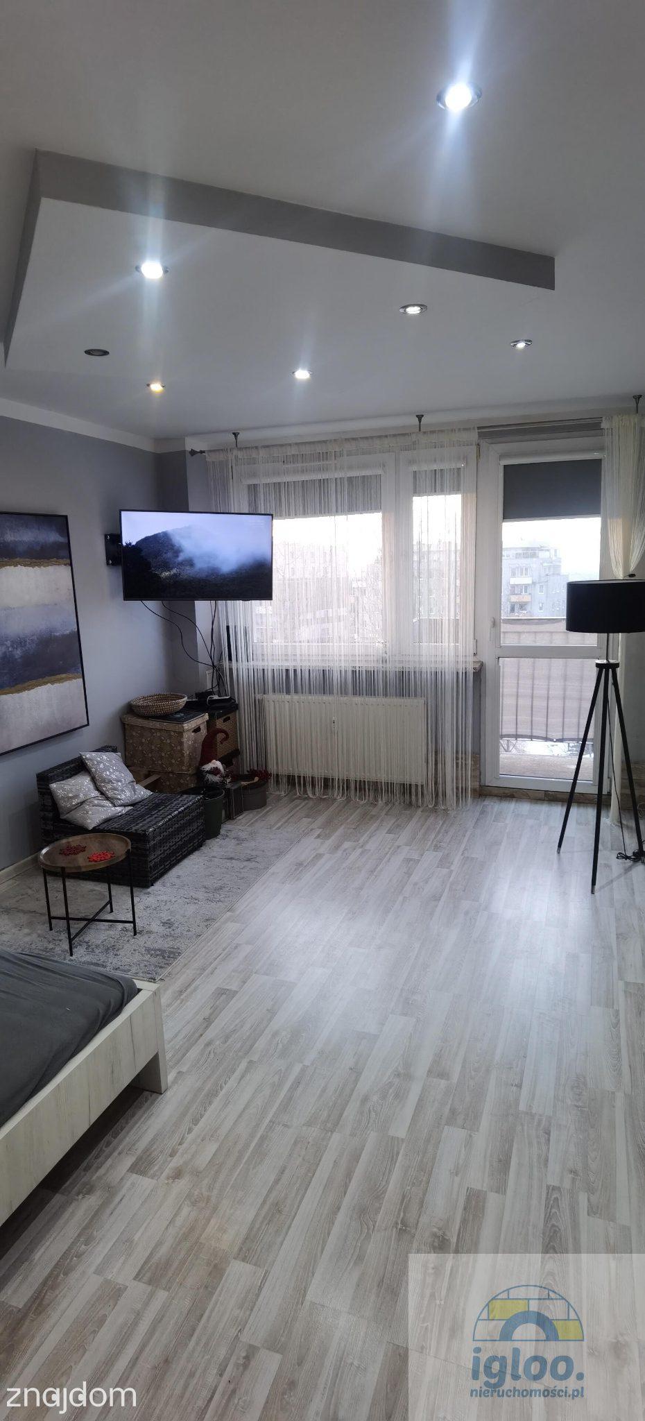 Mieszkanie 50m2 po remoncie -urządzone- Balkon- Bez Gazu- os.Stok - zdjęcie 4