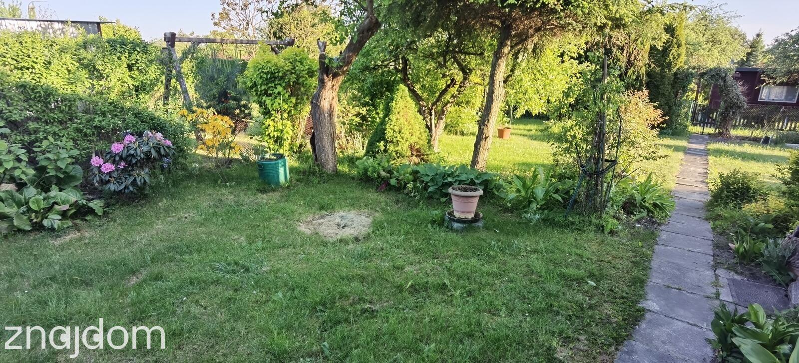 Działka ROD z domkiem, prądem oraz wodą os.Ksm - zdjęcie 9