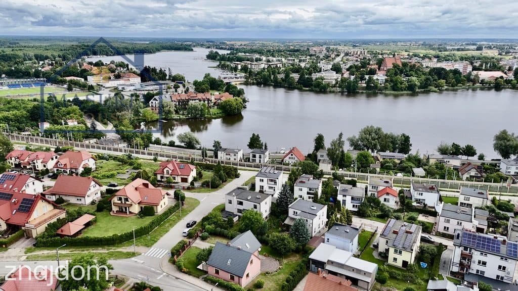 Dom z panoramicznym widokiem na miasto i jezioro - zdjęcie 4