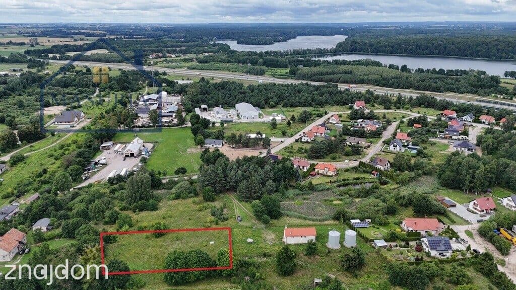 Działka budowlana mieszkaniowo-usługowa .