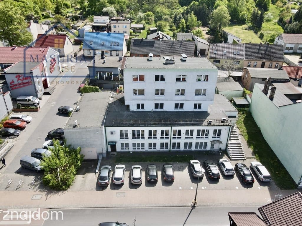 Budynek mieszkalno-biurowy w centrum miasta.