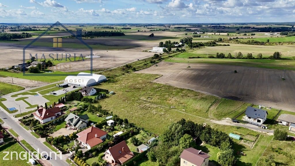 Działka budowlana w bardzo dobrej lokalizacji - zdjęcie 2