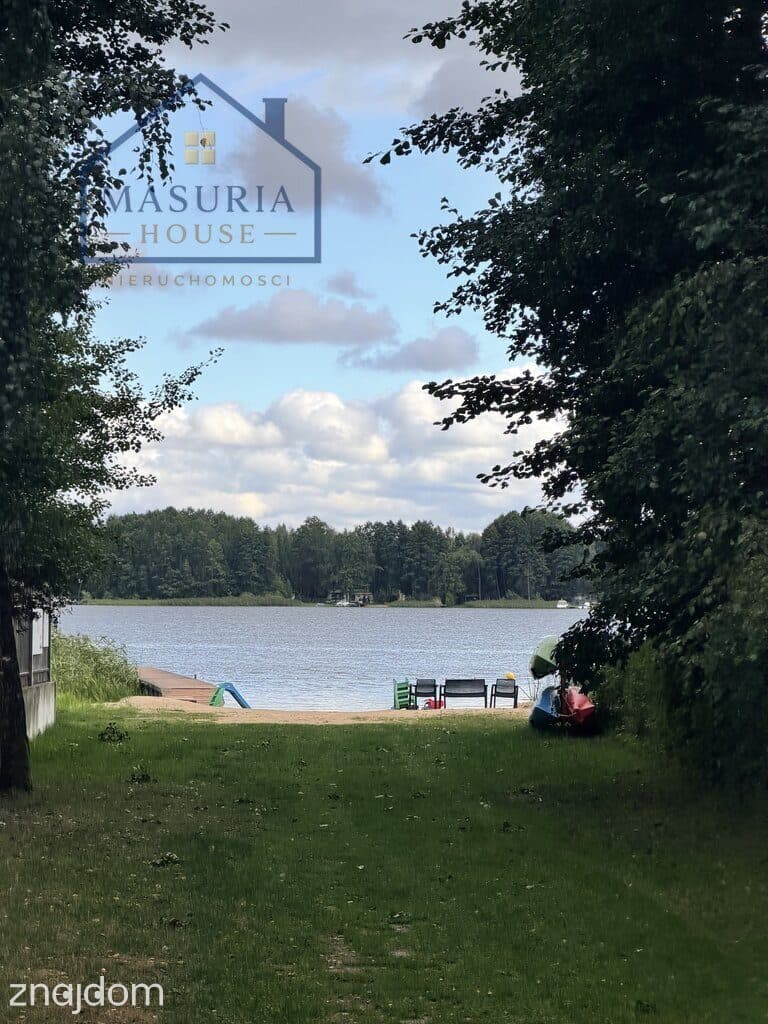 Działka z dwoma domkami nad jeziorem Roś - zdjęcie 16