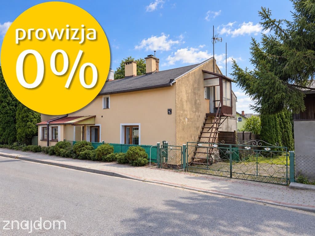 Dom w centrum Nowej Wsi z zabudowaniami - zdjęcie 4