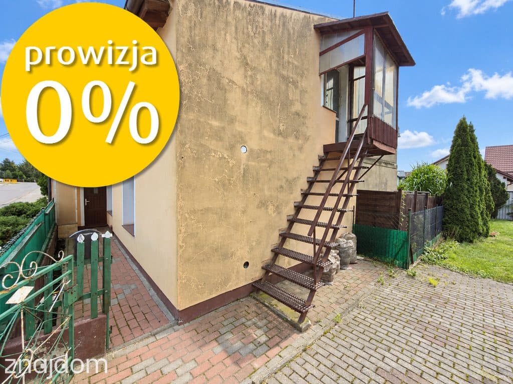 Dom w centrum Nowej Wsi z zabudowaniami - zdjęcie 6
