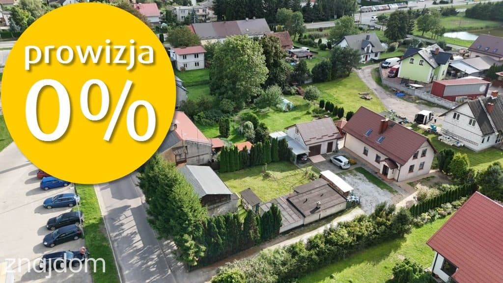 Dom w centrum Nowej Wsi z zabudowaniami - zdjęcie 3
