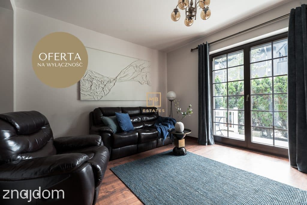 Klimatyczny dwupoziomowy apartament na wynajem - zdjęcie 2