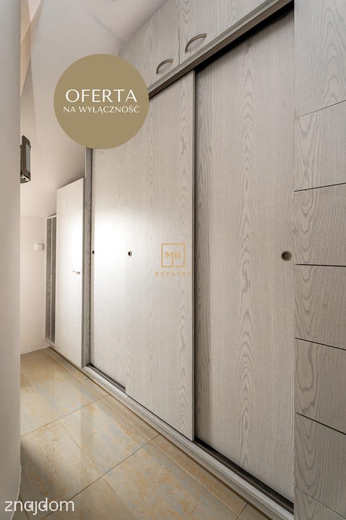 Klimatyczny dwupoziomowy apartament na wynajem - zdjęcie 14