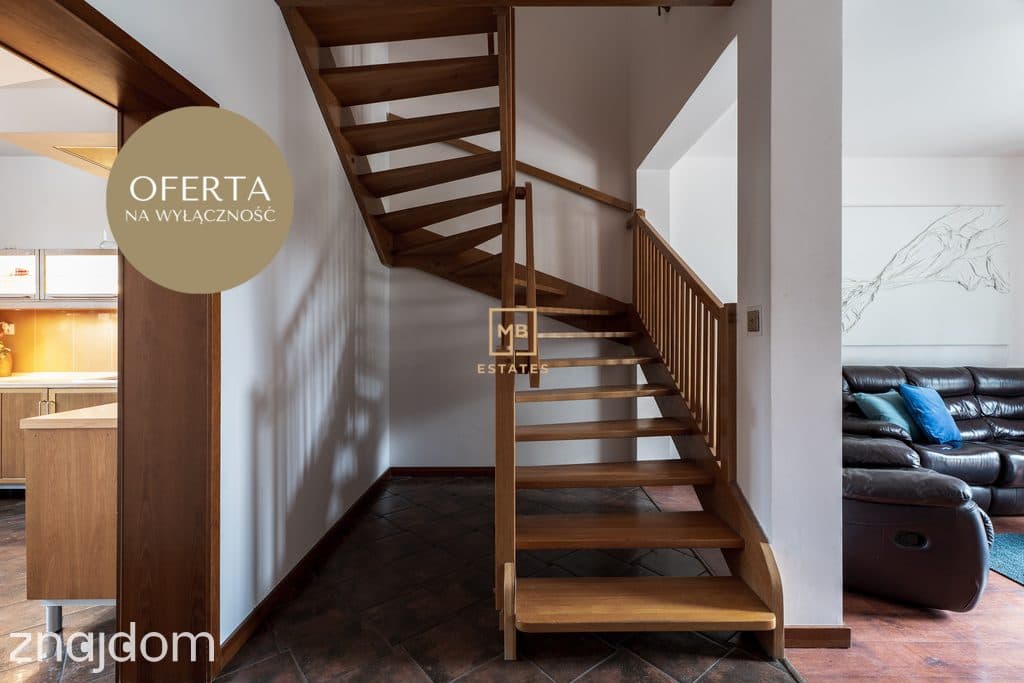 Klimatyczny dwupoziomowy apartament na wynajem - zdjęcie 15