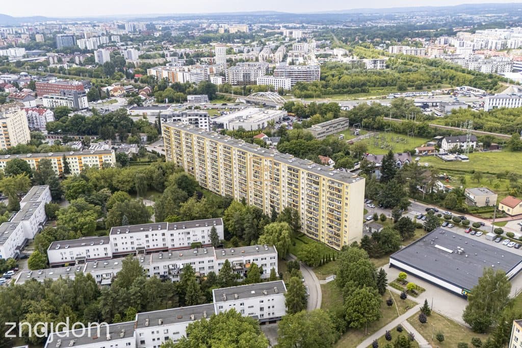 Mieszkanie do remontu | świetny widok - zdjęcie 17