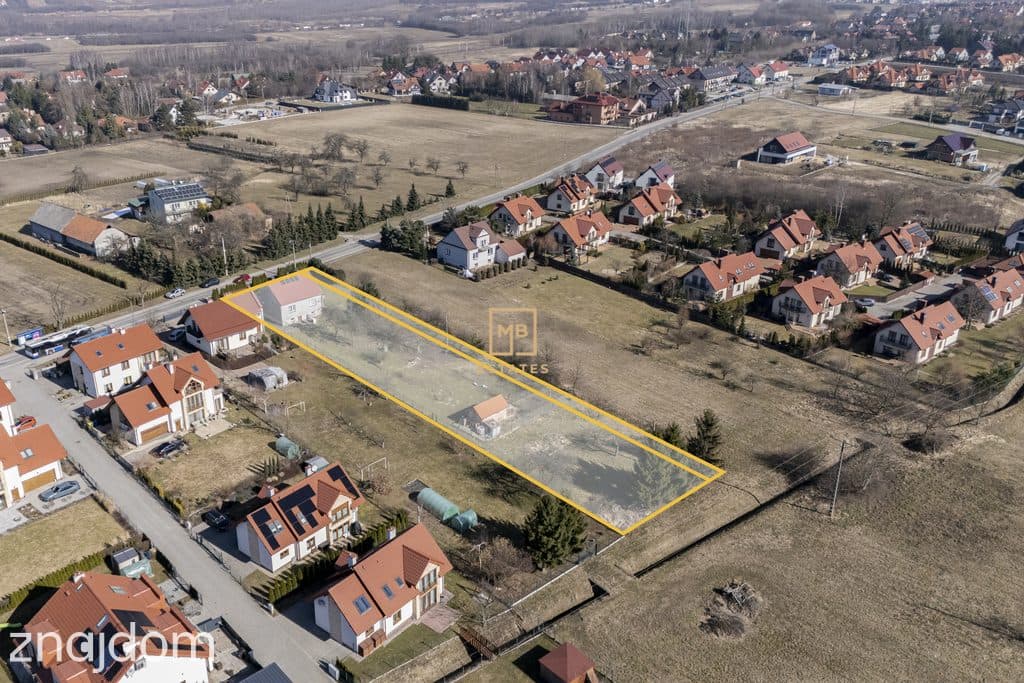 Dom z potencjałem inwestycyjnym, 3276m2 działki - zdjęcie 2