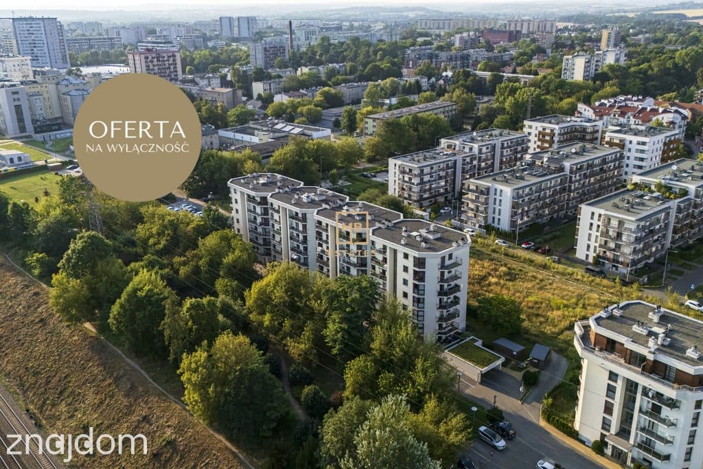 Funkcjonalne mieszkanie z balkonem - zdjęcie 15