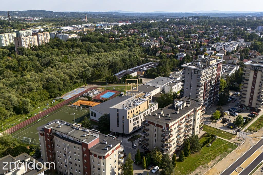Przestronne i nowoczesne mieszkanie z balkonem - zdjęcie 19