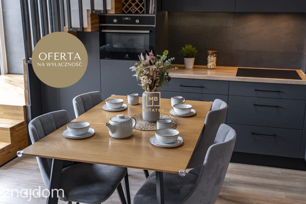Dwupoziomowy apartament na kameralnym osiedlu - zdjęcie 3