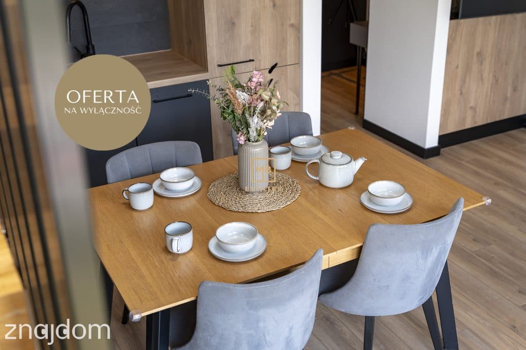 Dwupoziomowy apartament na kameralnym osiedlu - zdjęcie 9
