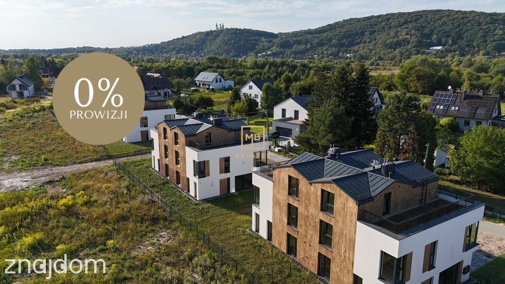 Trójstronny Apartament z zielonym tarasem