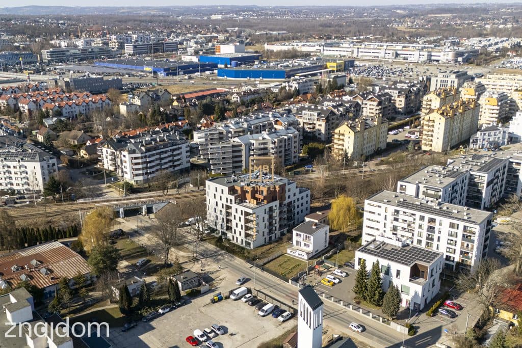 Nowe wykończone trzypokojowe z dużym tarasem - zdjęcie 20