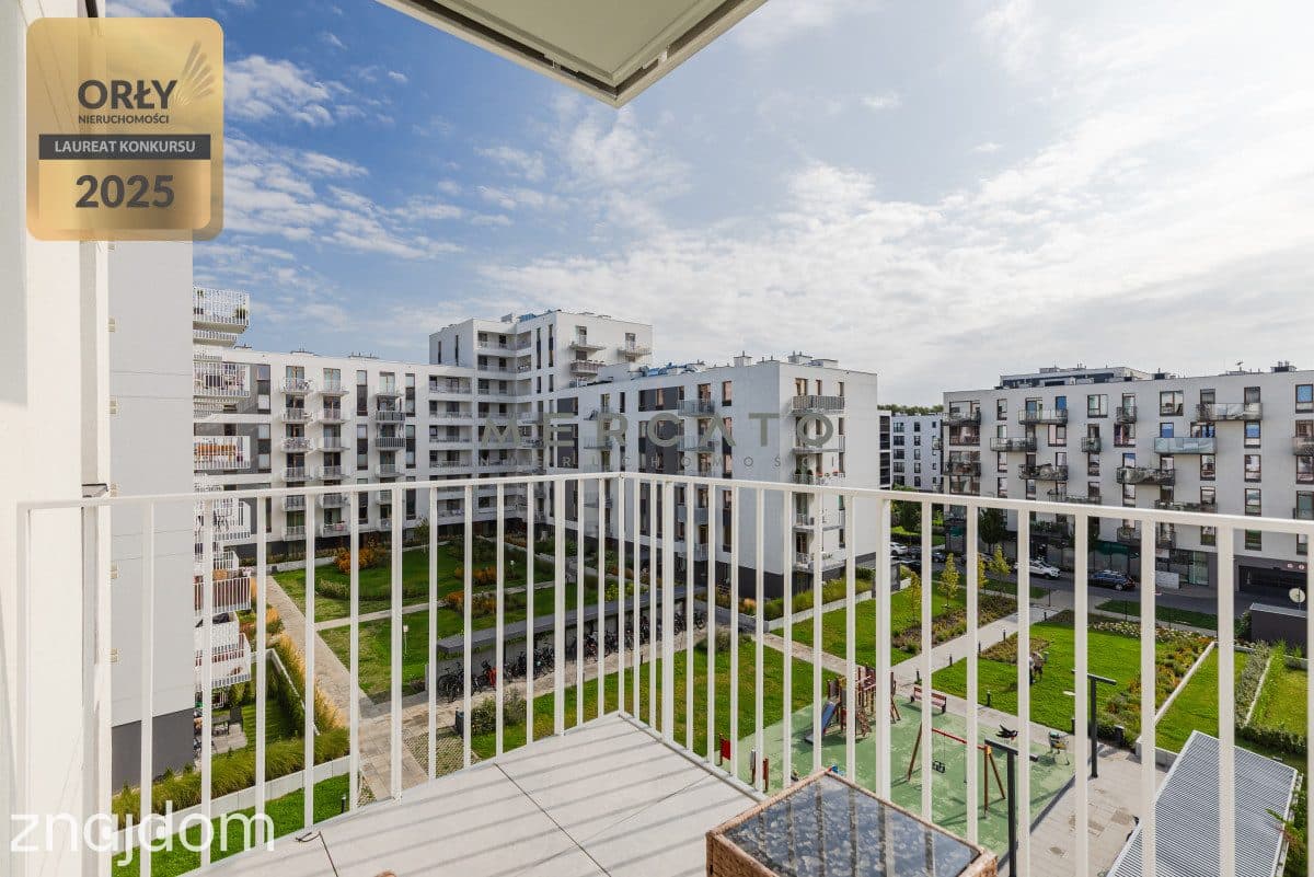 Trzy pokojowy apartament przy ul. Instalatorów - zdjęcie 12
