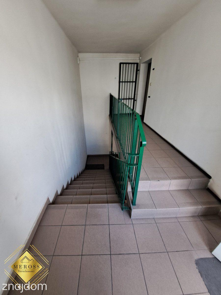 Dwupomieszczeniowe biuro w centrum