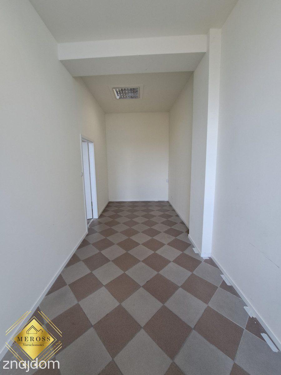 Dwupomieszczeniowe biuro w centrum - zdjęcie 7