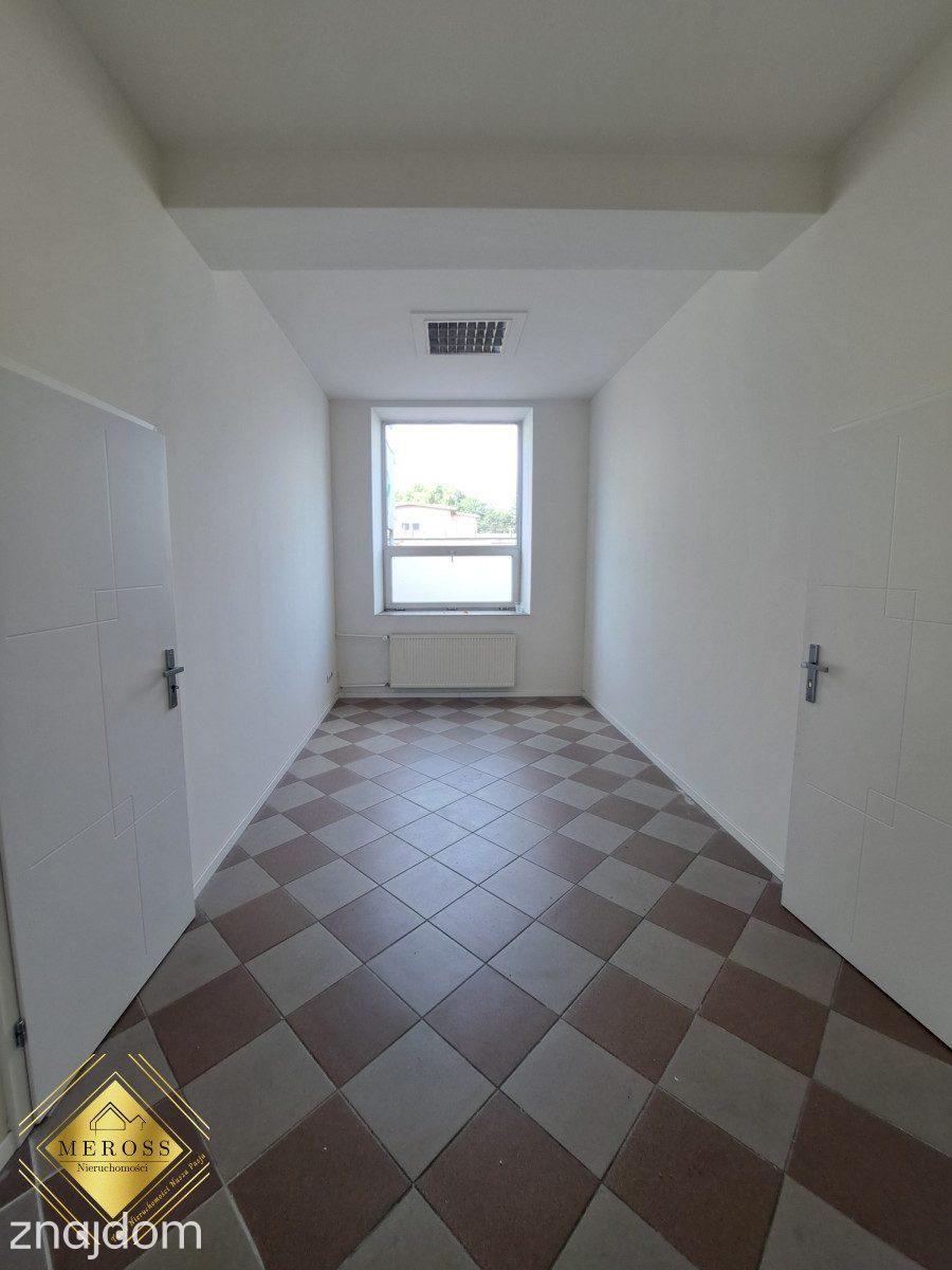 Dwupomieszczeniowe biuro w centrum - zdjęcie 10