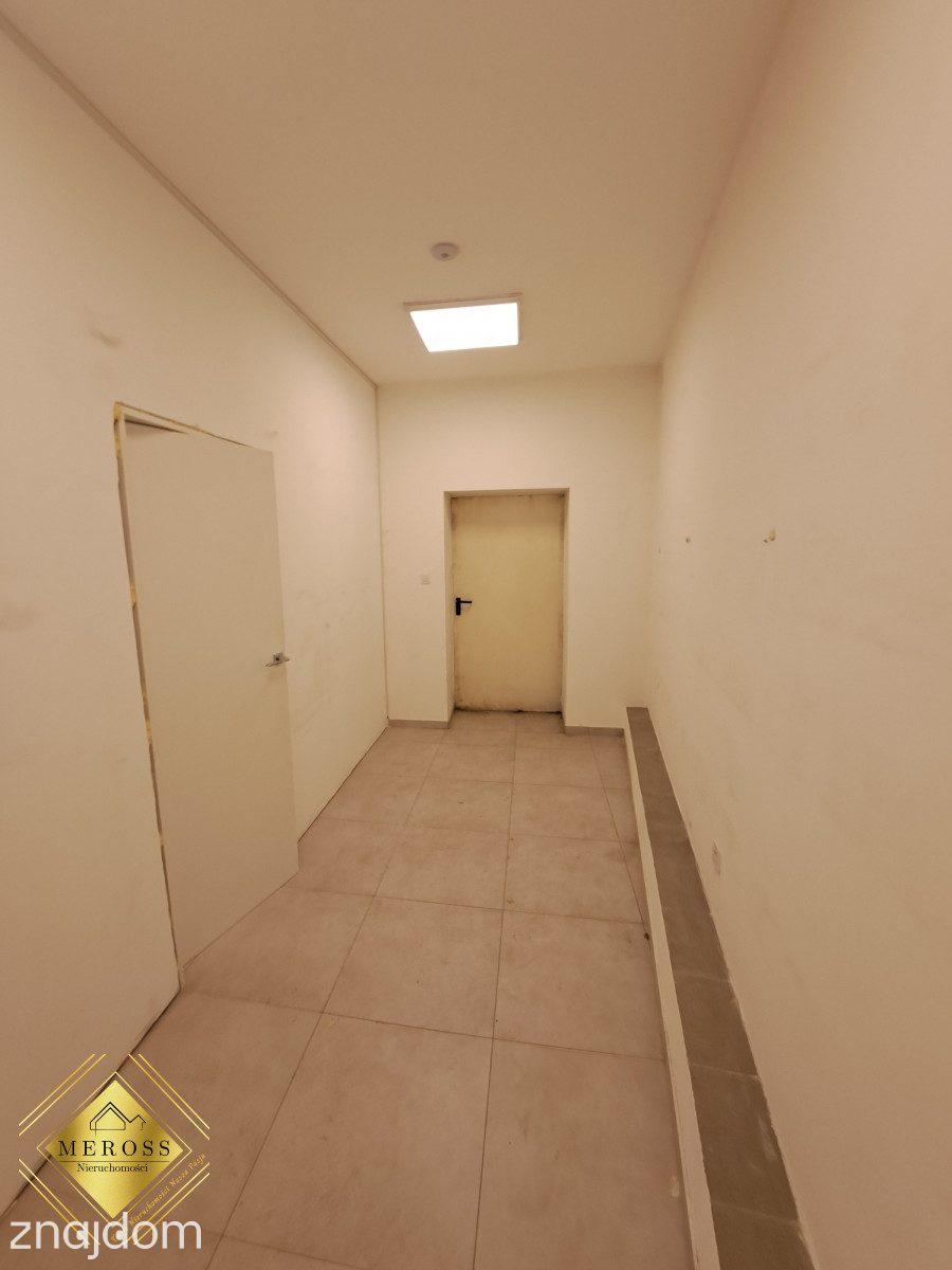 Duży lokal z witryną w centrum - zdjęcie 7