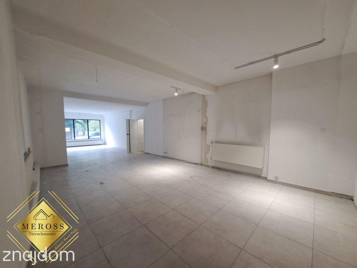 Duży lokal z witryną w centrum