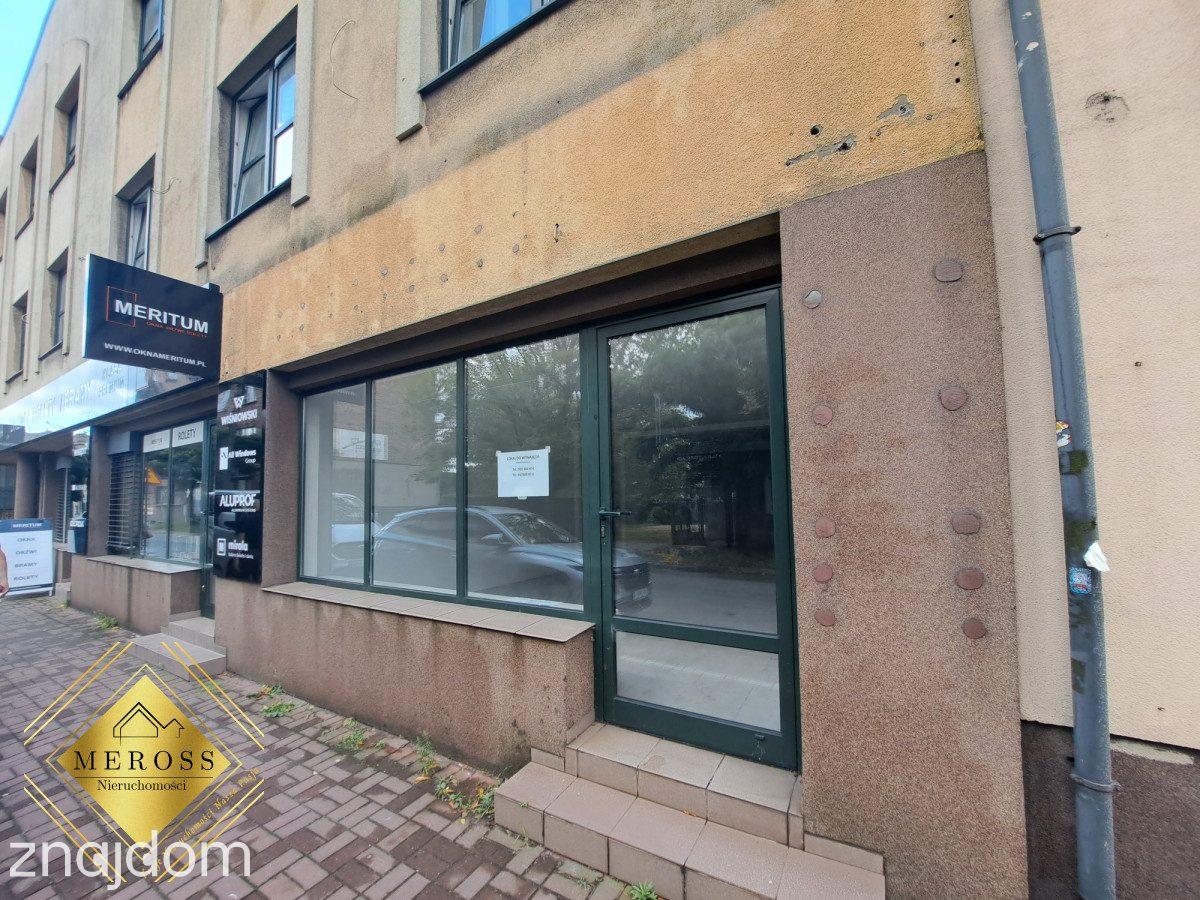 Duży lokal z witryną w centrum - zdjęcie 8