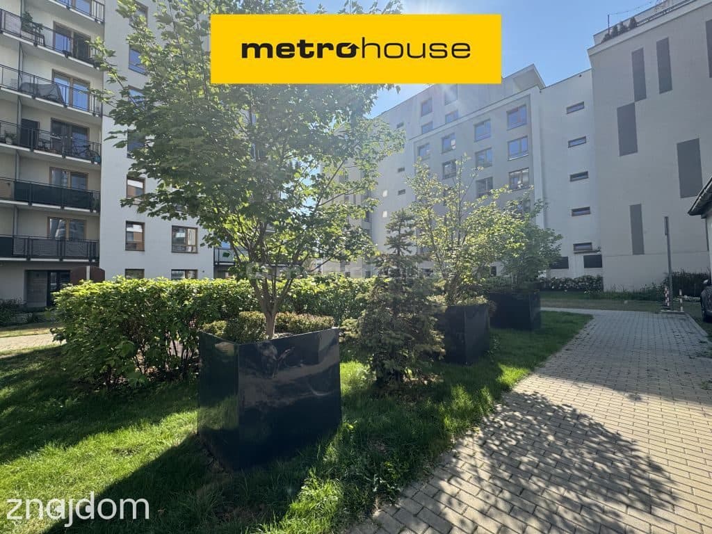 Apartament 63 m2 "Przy Woronicza"