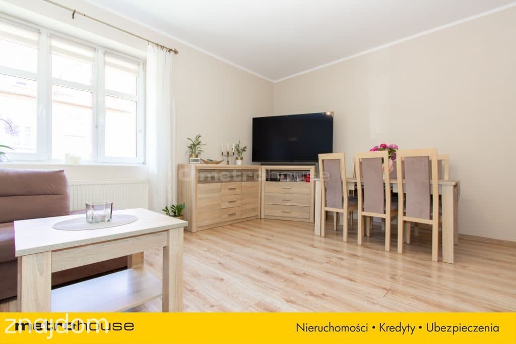 Przestronne mieszkanie z kominkiem na parterze - zdjęcie 6
