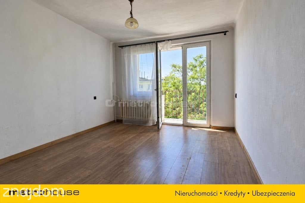 Dwa pokoje  Piaski  do remontu  balkon - zdjęcie 2